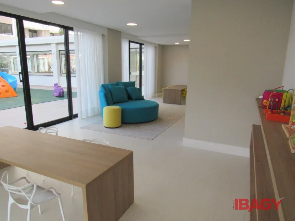 2-bedroom apartment in a building with a sauna — photo 23