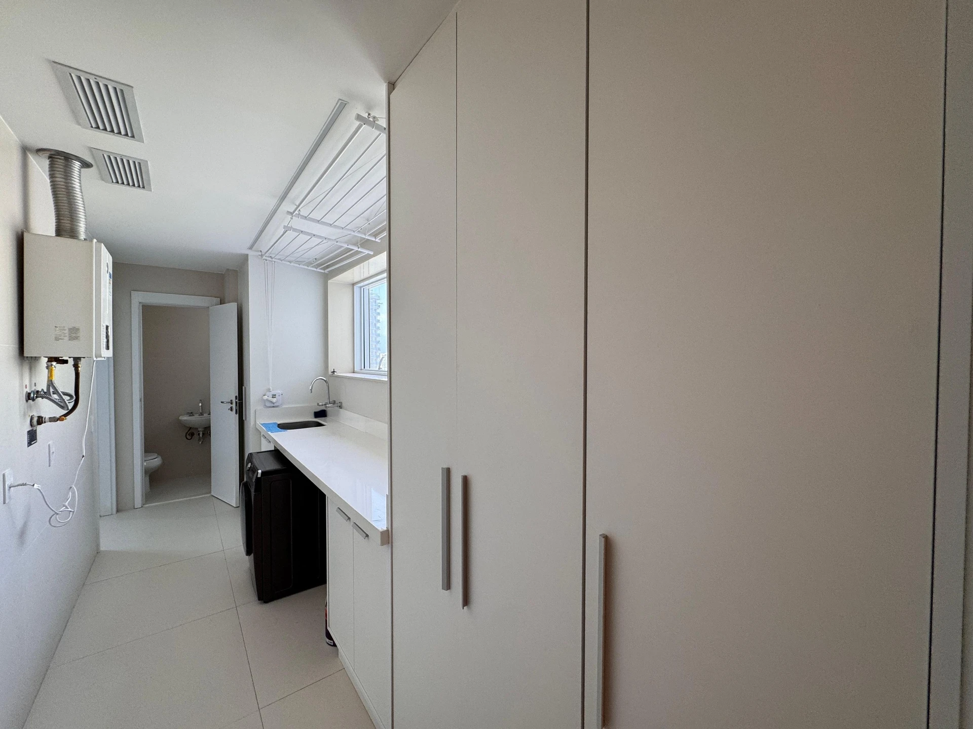 Apartamento mobiliado com 3 suítes e 4 vagas — photo 33