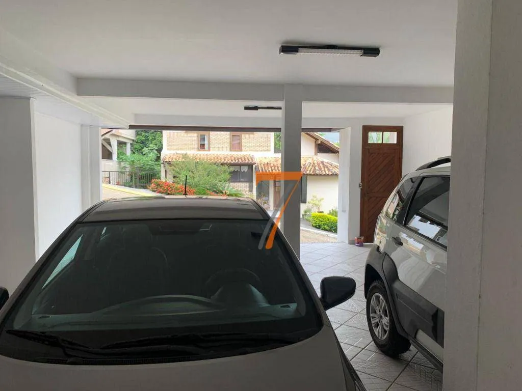 Furnished house with a workspace and 5 bedrooms — photo 54