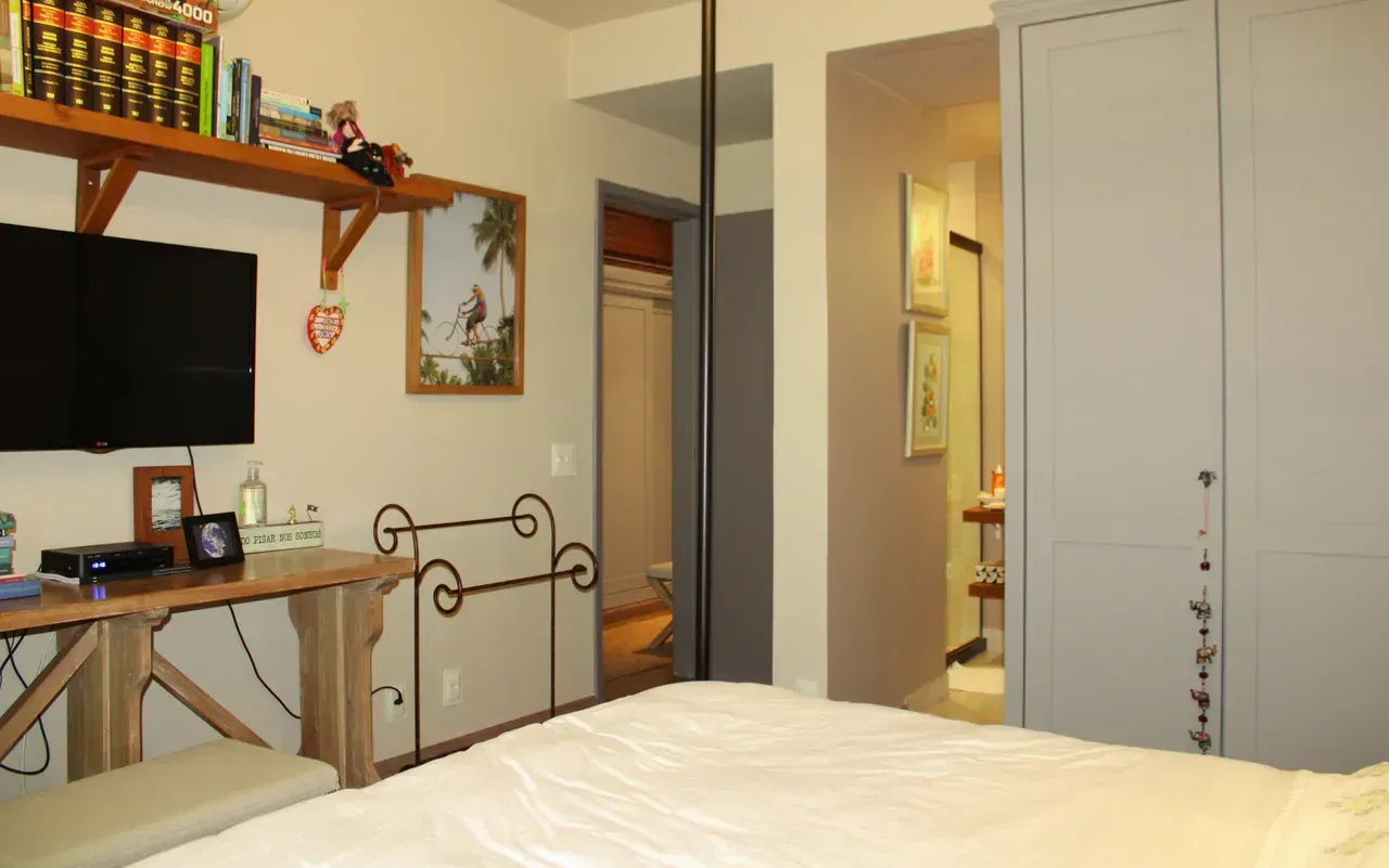 Furnished apartment with 5 bedrooms and a open-plan kitchen — photo 12