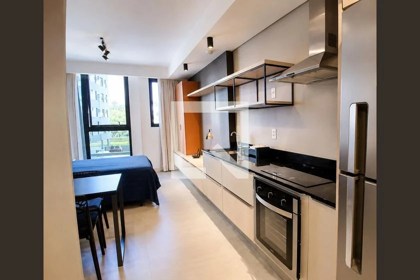 Furnished studio with 1 bedroom and open-plan kitchen