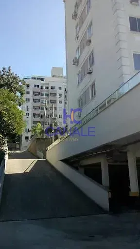 2-bedroom apartment with a closed kitchen and balcony — photo 18