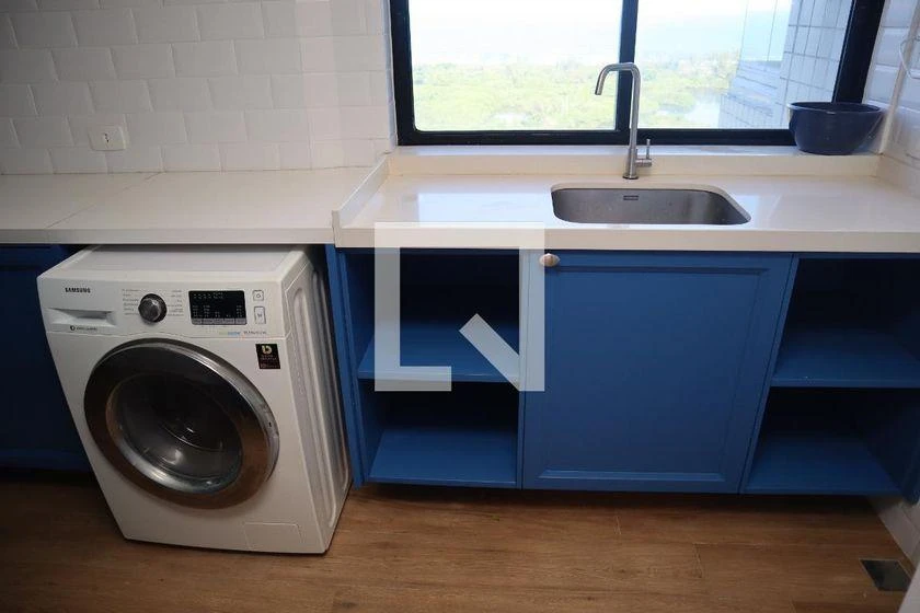 110 m² apartment with 3 bedrooms and integrated kitchen — photo 43
