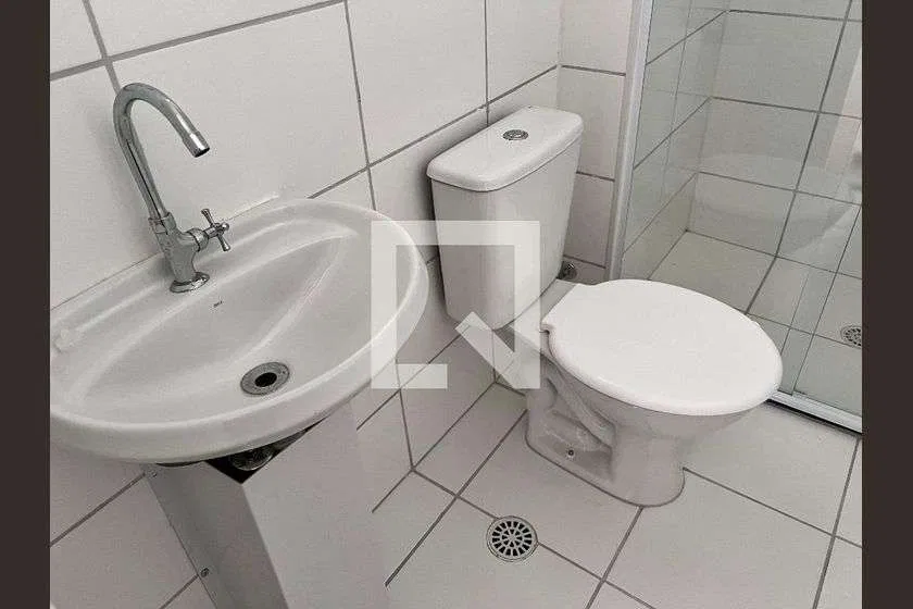 Квартира з 2 спальнями та дерев'яною підлогою або ламінатом — photo 30