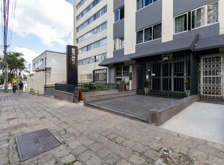 Furnished 1-bedroom apartment with en-suite bathroom and 37 m² — photo 5