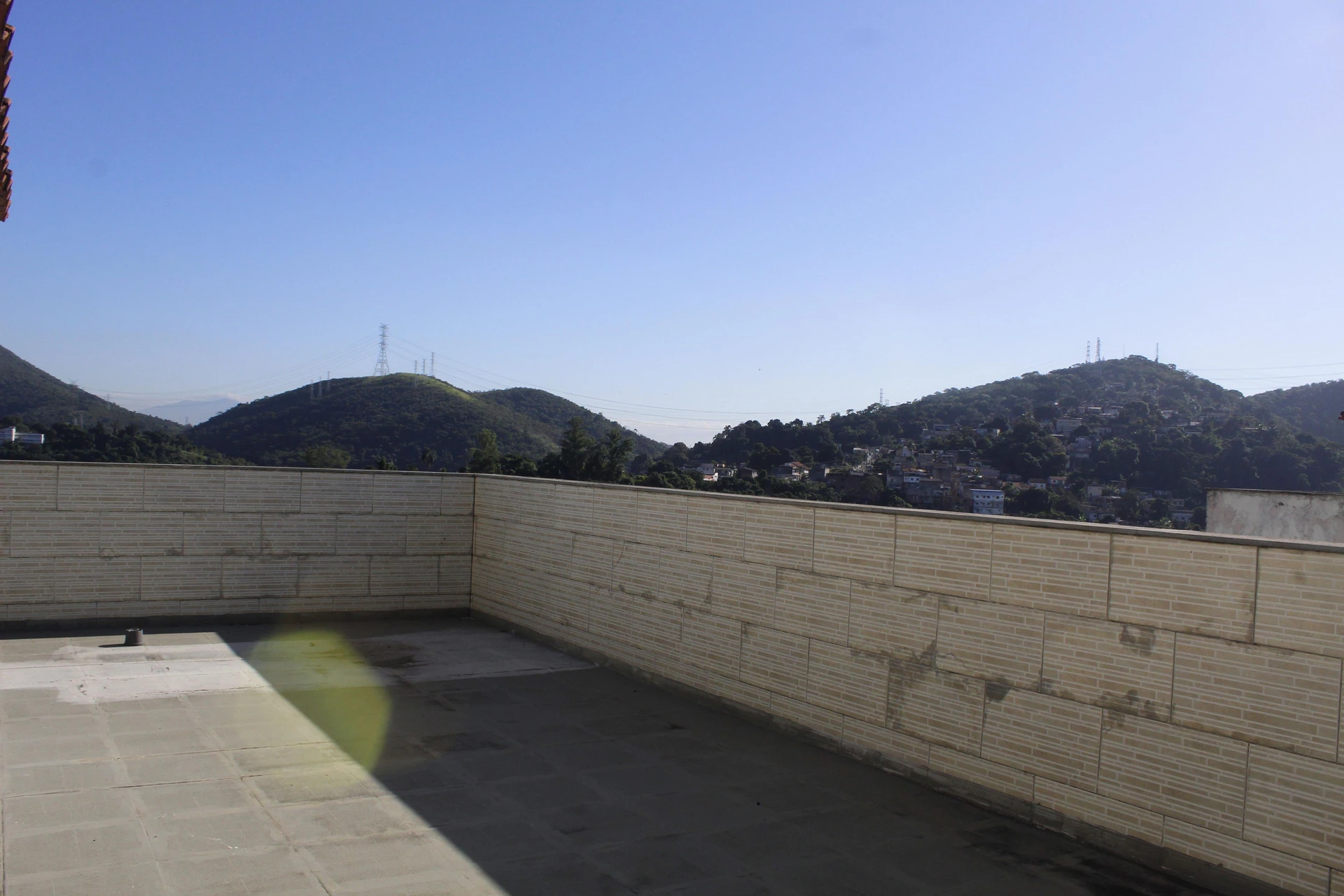 Rental apartment with 4 bedrooms and a balcony — photo 15