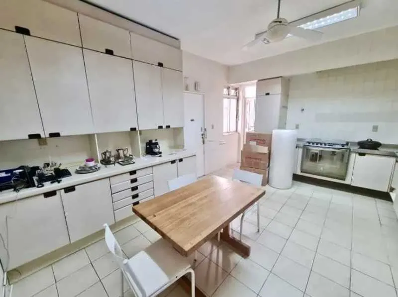 Furnished apartment with 4 bedrooms and 5 bathrooms — photo 2