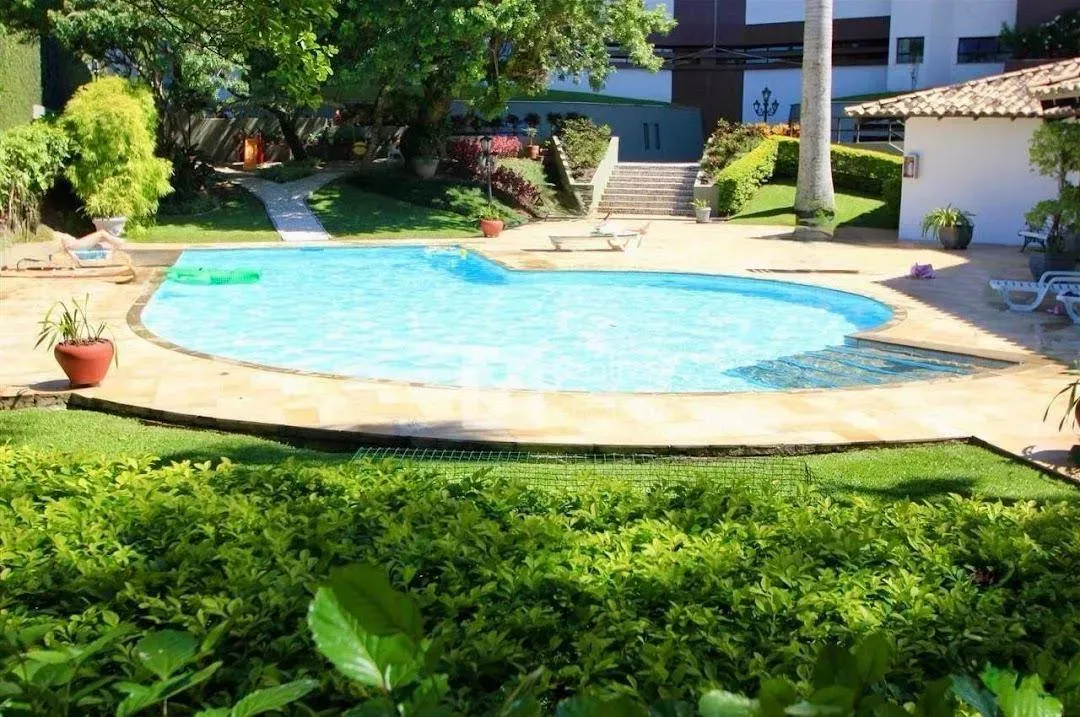 4-bedroom apartment with 3 en-suite baths and 303 m² — photo 24