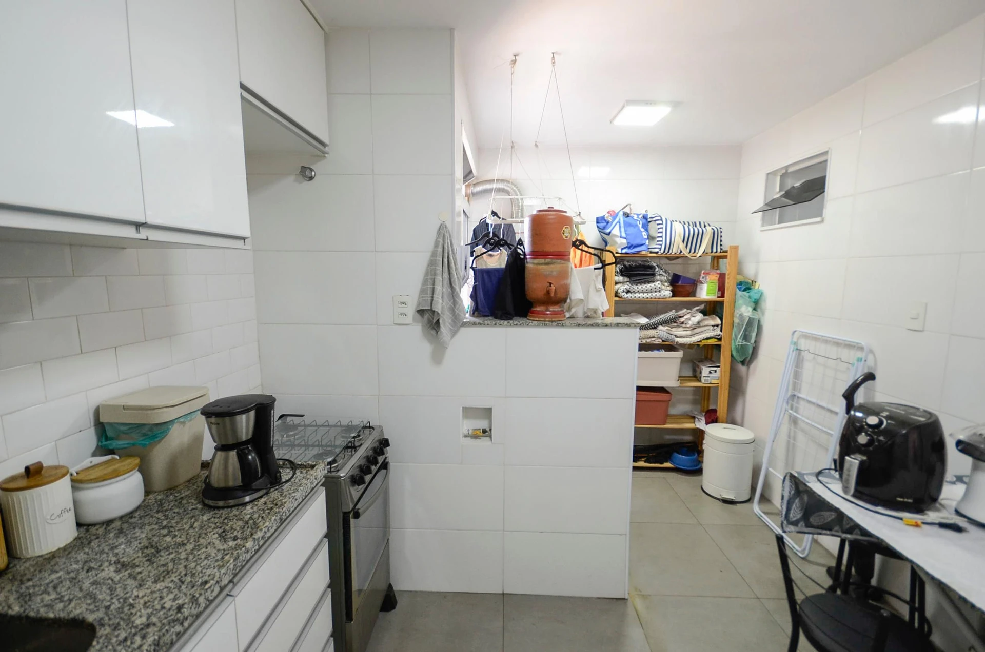 Apartamento mobiliado, 55 m², com janelas do piso ao teto — photo 29