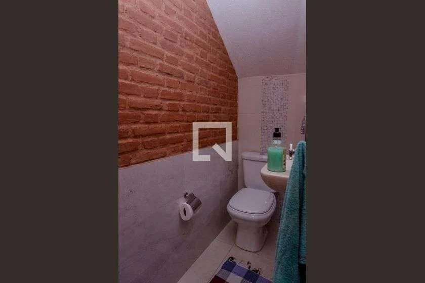 Casa mobiliada com 4 dormitórios e área de lavanderia — photo 87