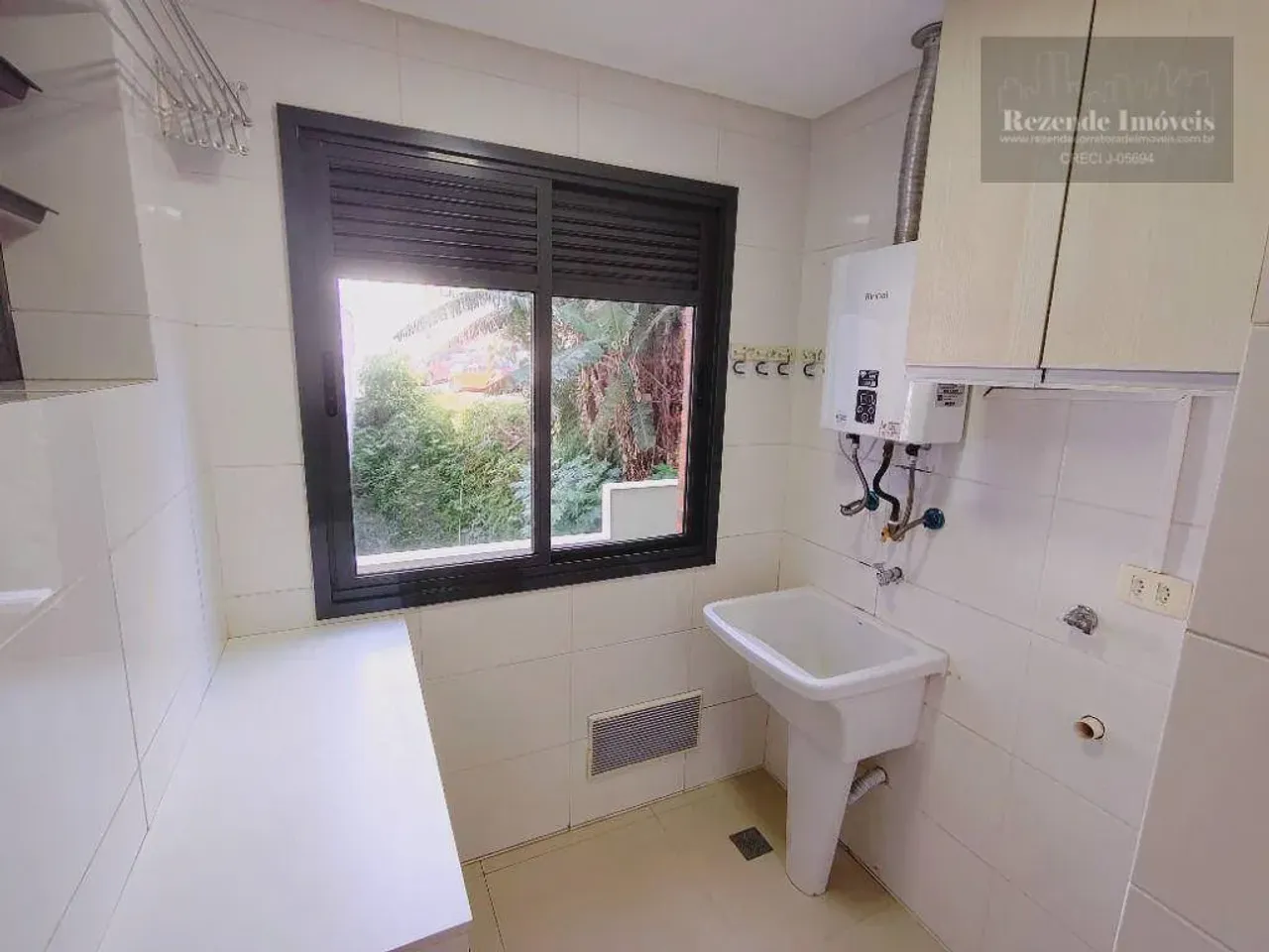 Apartamento de 2 dormitórios com varanda e churrasqueira — photo 5
