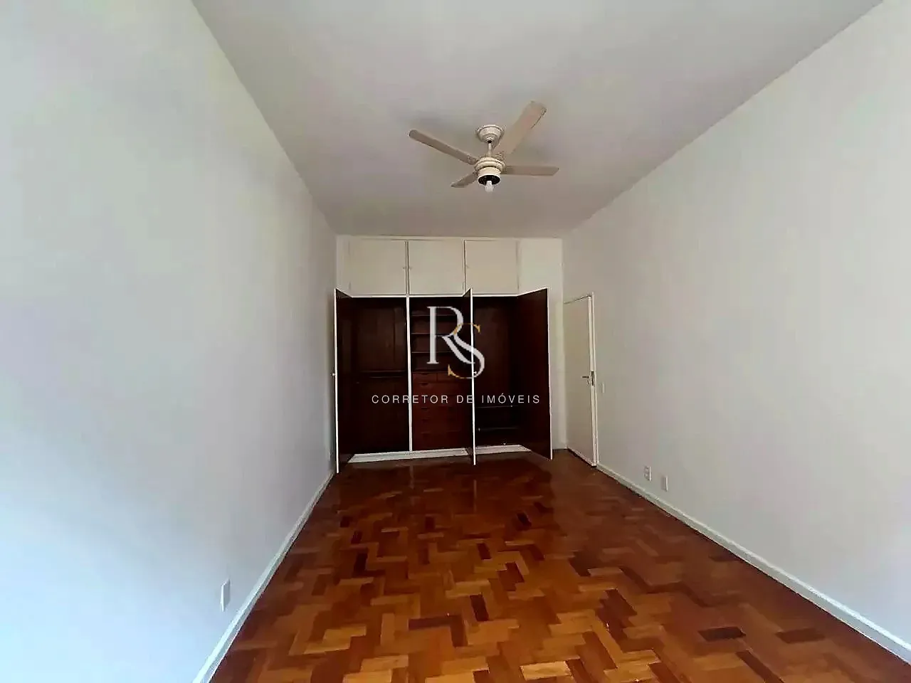 Apartment on the 1st floor with floor-to-ceiling windows — photo 3