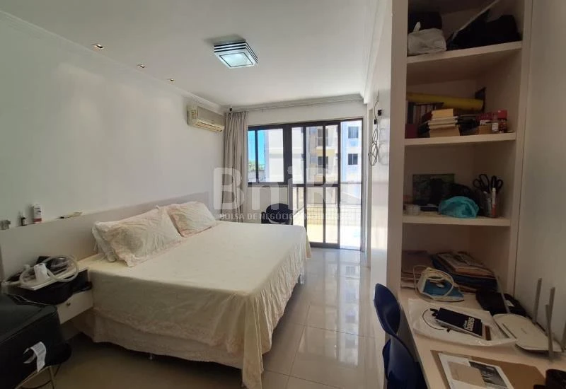 Furnished apartment 267 m² with 3 bedrooms and views — photo 41