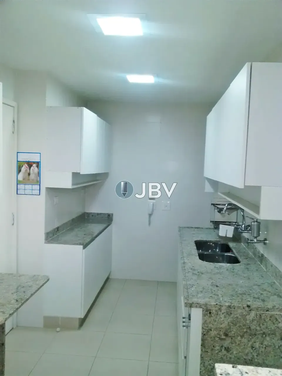 2-bedroom apartment with 1 bath and 1 parking spot — photo 5