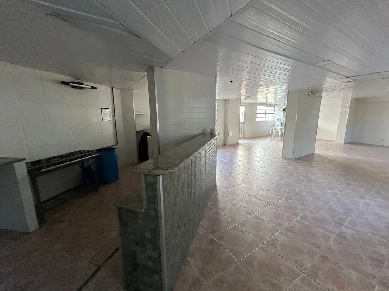 Apartamento mobiliado com 3 quartos e 2 banheiros — photo 17