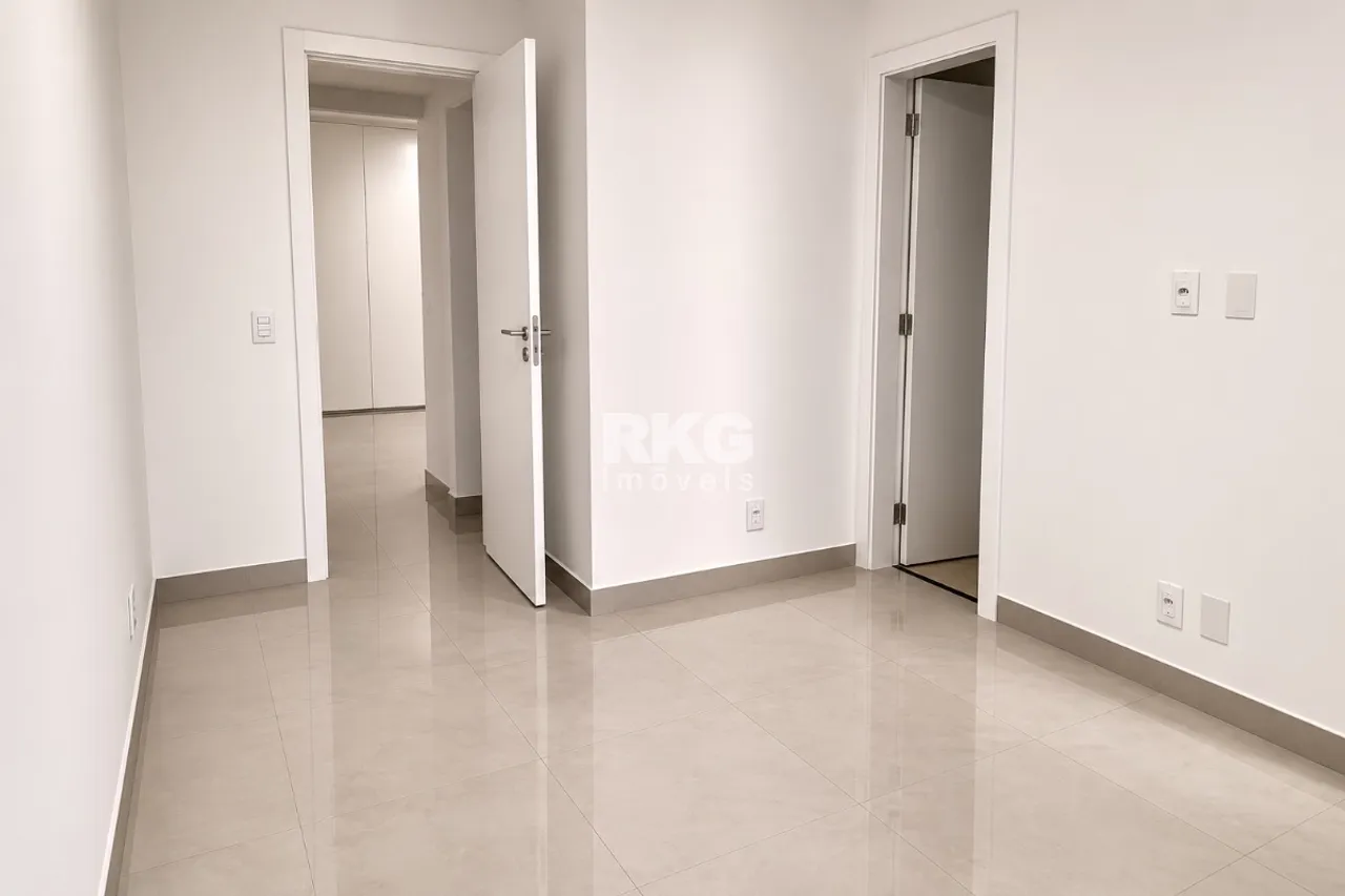 Apartment without parking, 2 bedrooms and 3 bathrooms — photo 9