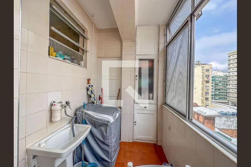 Furnished 86 m² apartment with 2 bedrooms and balcony — photo 40