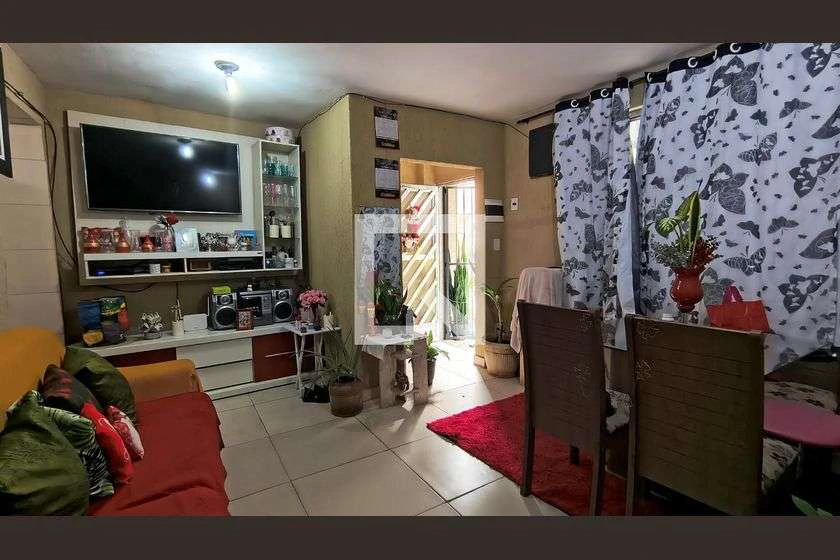 Apartamento de 2 quartos com cozinha fechada a gás