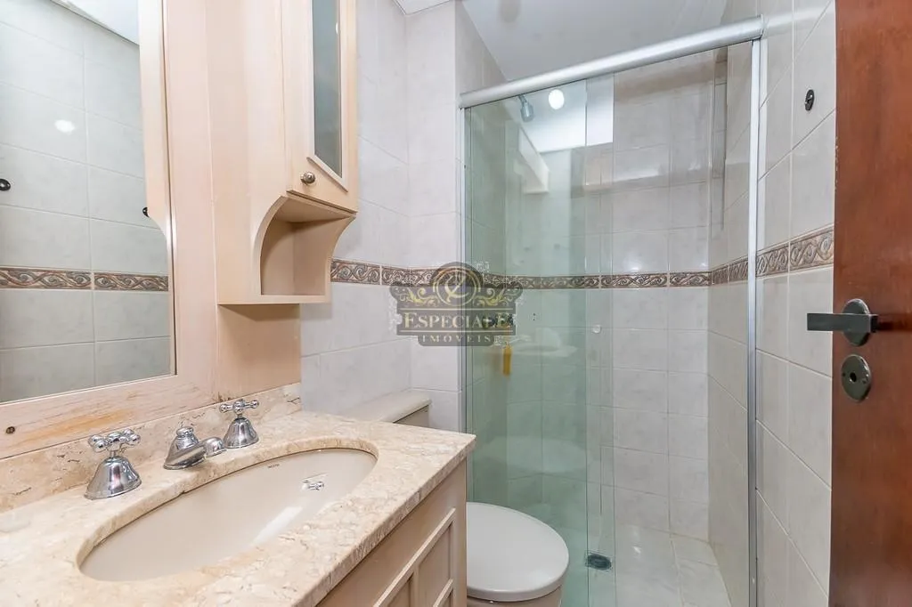 Apartment on the 2nd floor with a glass-enclosed balcony — photo 18