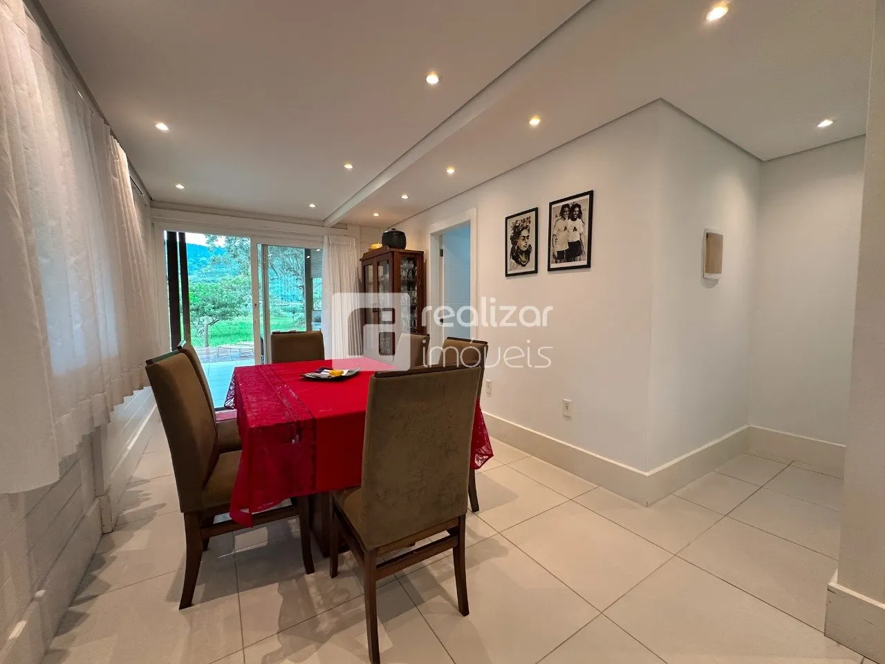 Casa amueblada, 240 m², con chimenea — photo 2