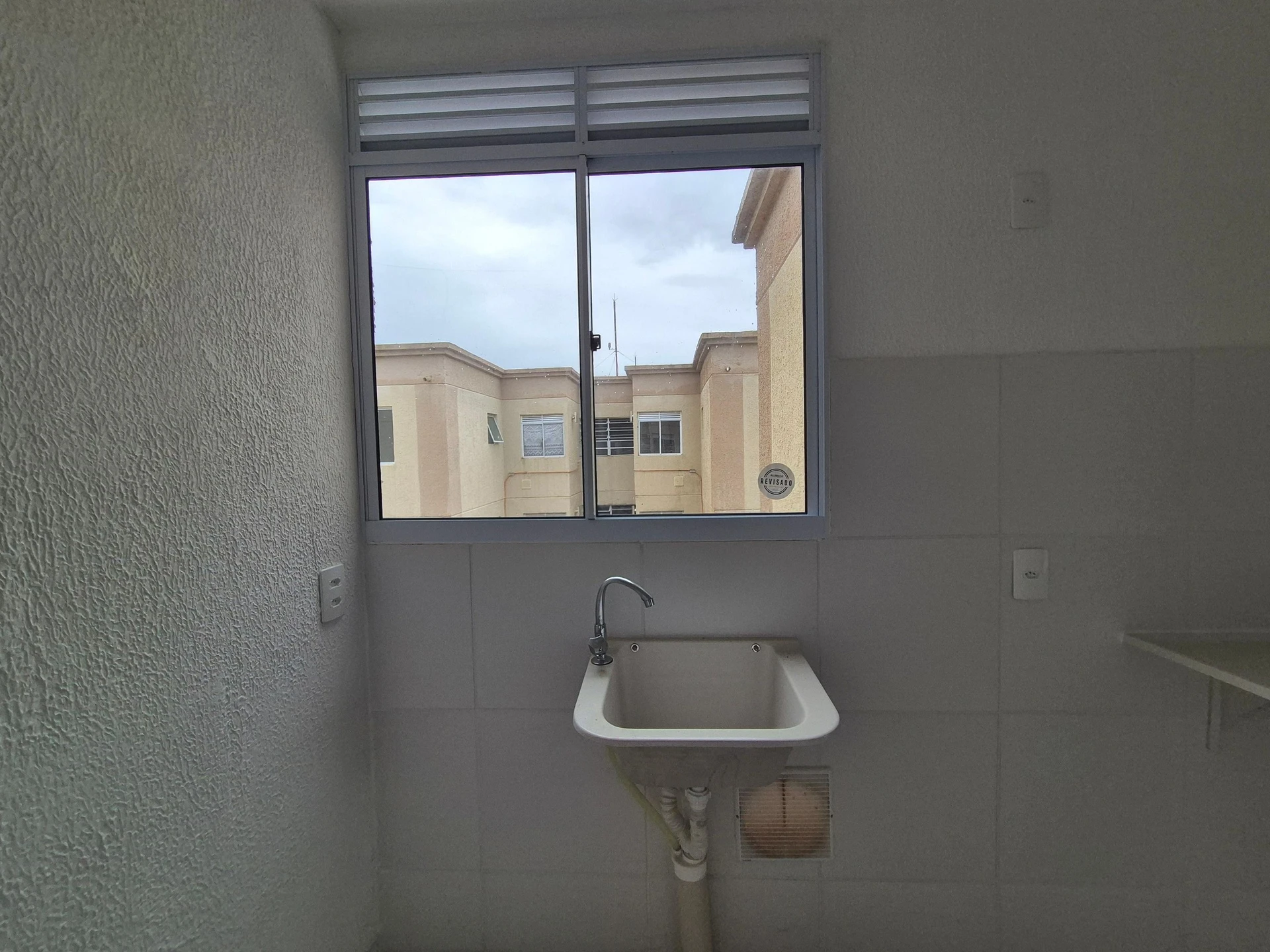 Apartamento com 2 quartos e 1 suíte, sem vaga