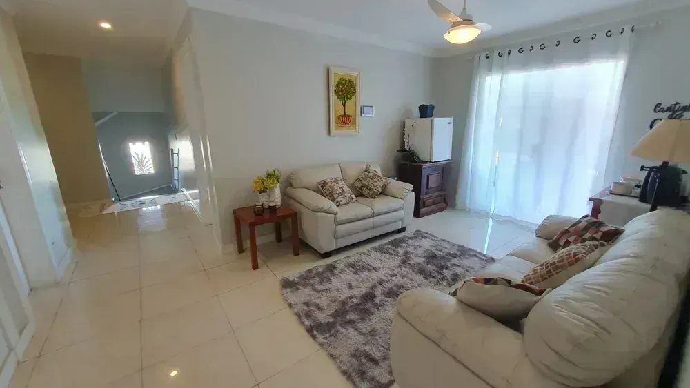 650 m² house with 6 en-suite bedrooms and 4 parking spots — photo 32