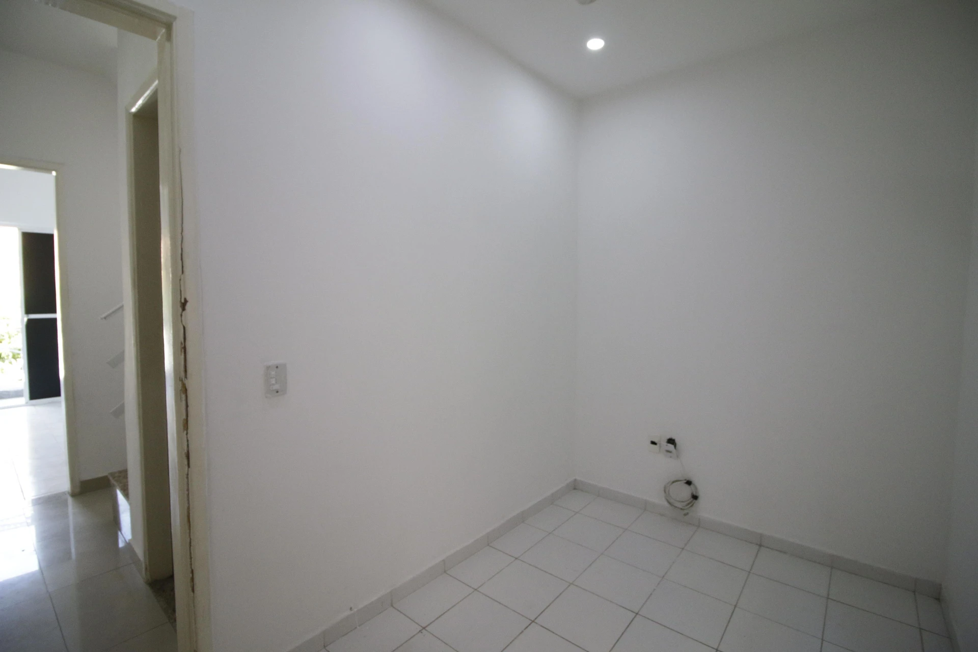 Casa sem mobília com 2 quartos e varanda — photo 28