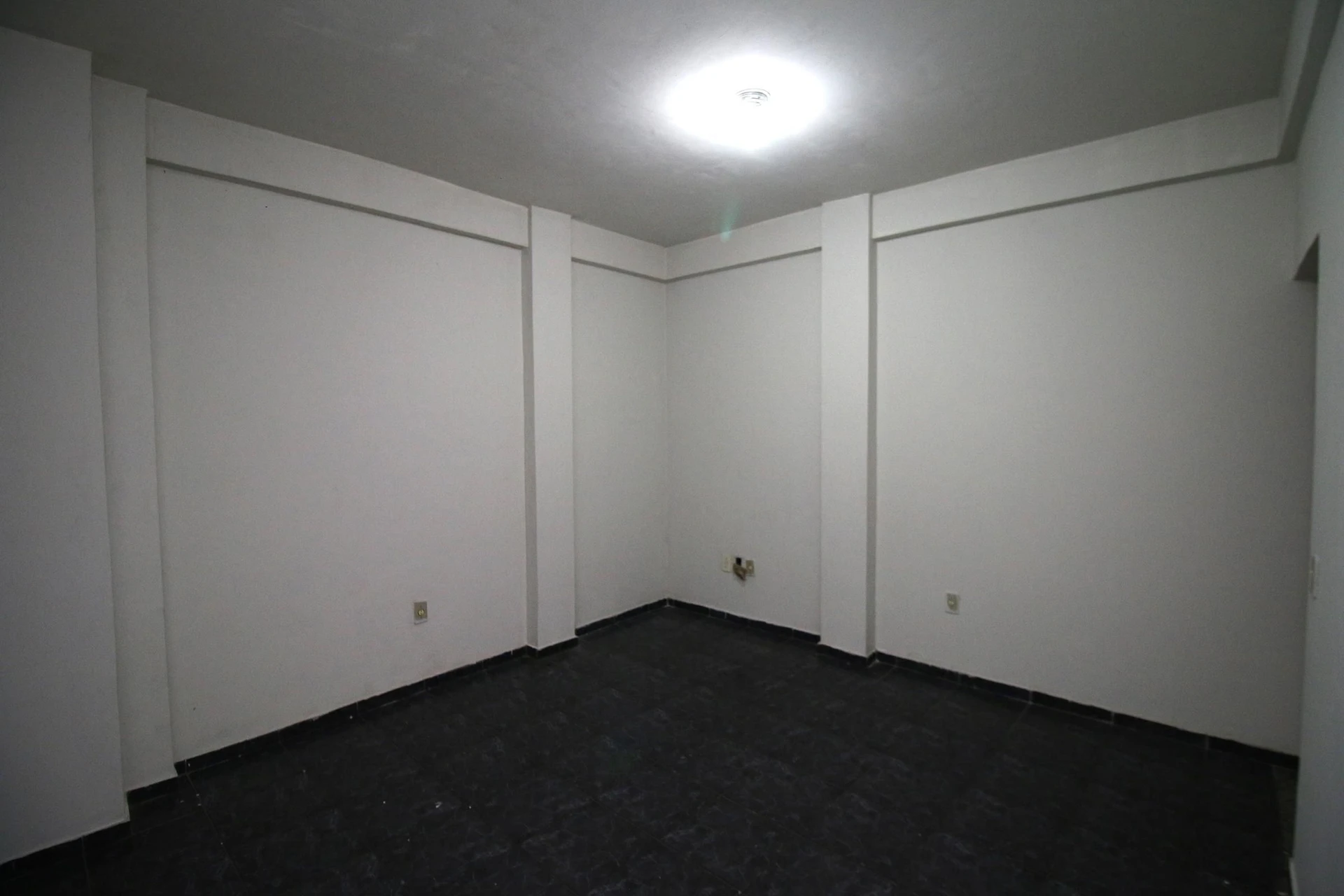 Rental apartment with 1 bedroom and no parking — photo 18