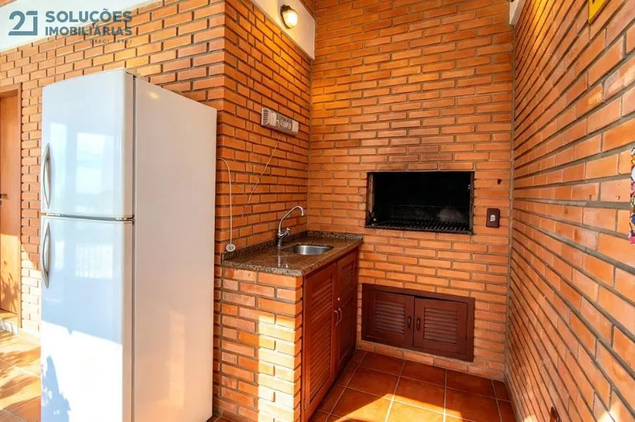 Casa de 4 quartos com janelas do piso ao teto, Jurerê — photo 14