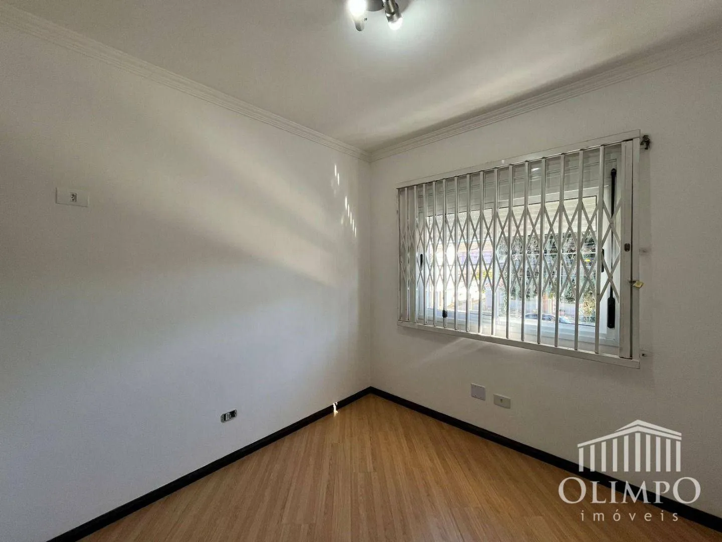 Unfurnished house with 4 bedrooms and a gas kitchen — photo 31