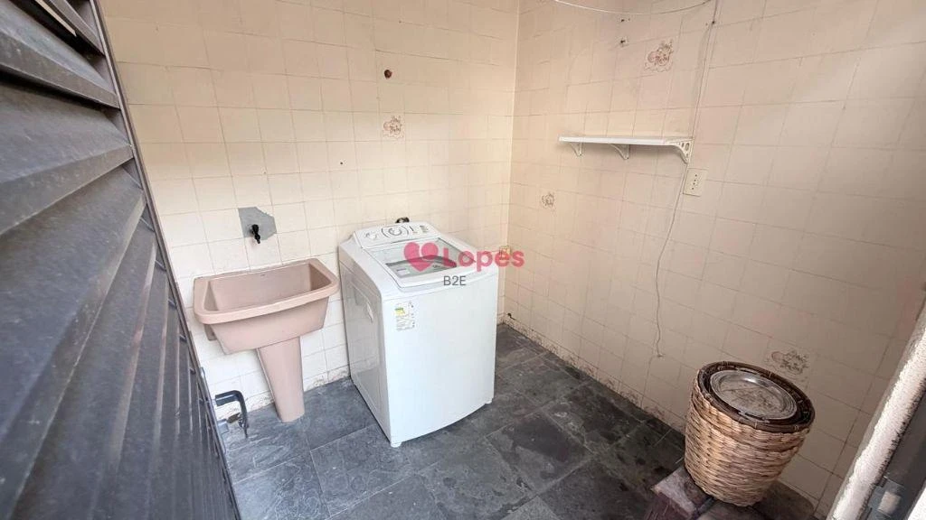 Casa de 450 m² com 3 quartos e fogão a gás — photo 33