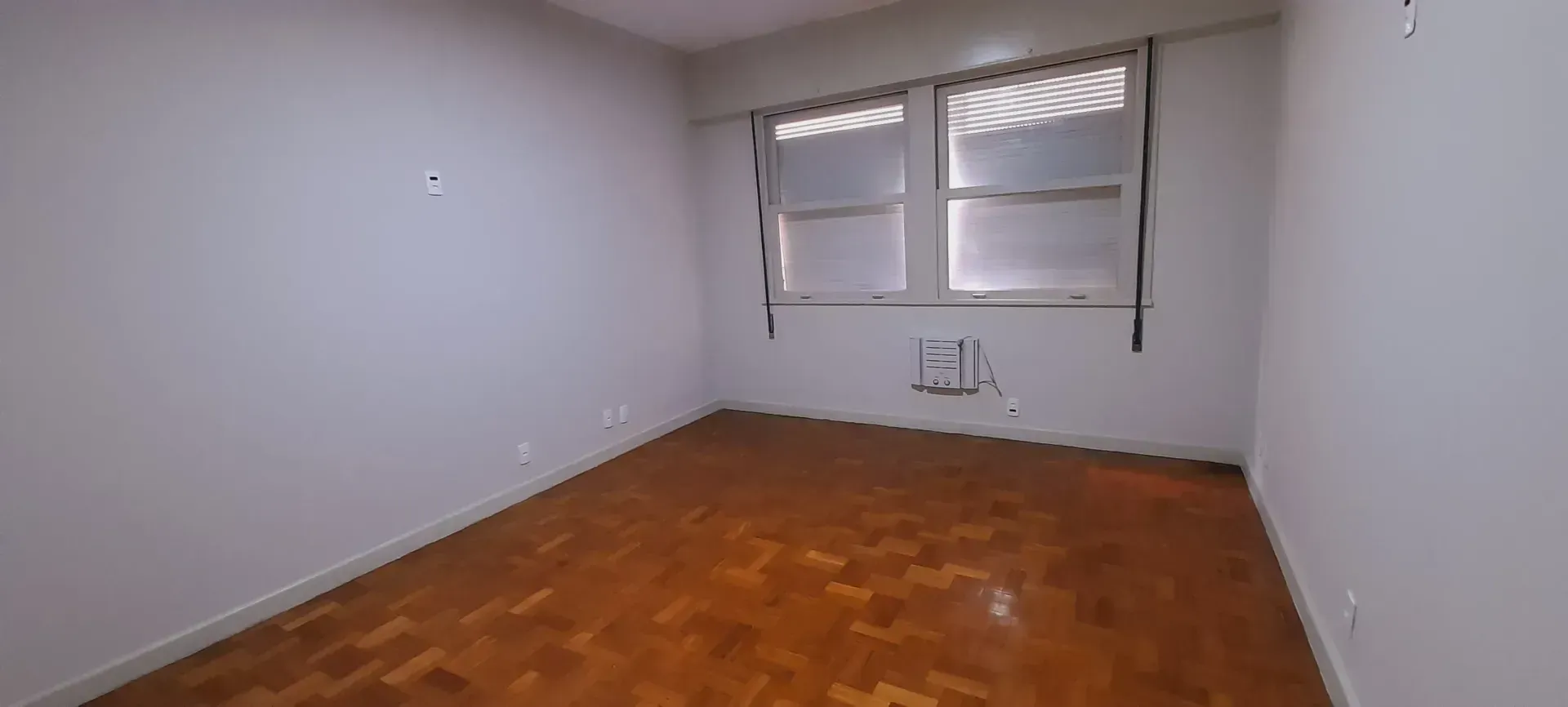 Unfurnished apartment with 4 bedrooms and 2 parking — photo 23