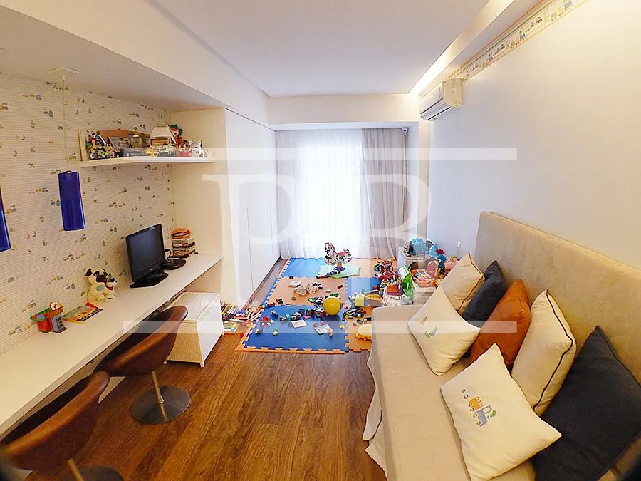 4-bedroom apartment with 319 m² and 4 parking spaces — photo 30