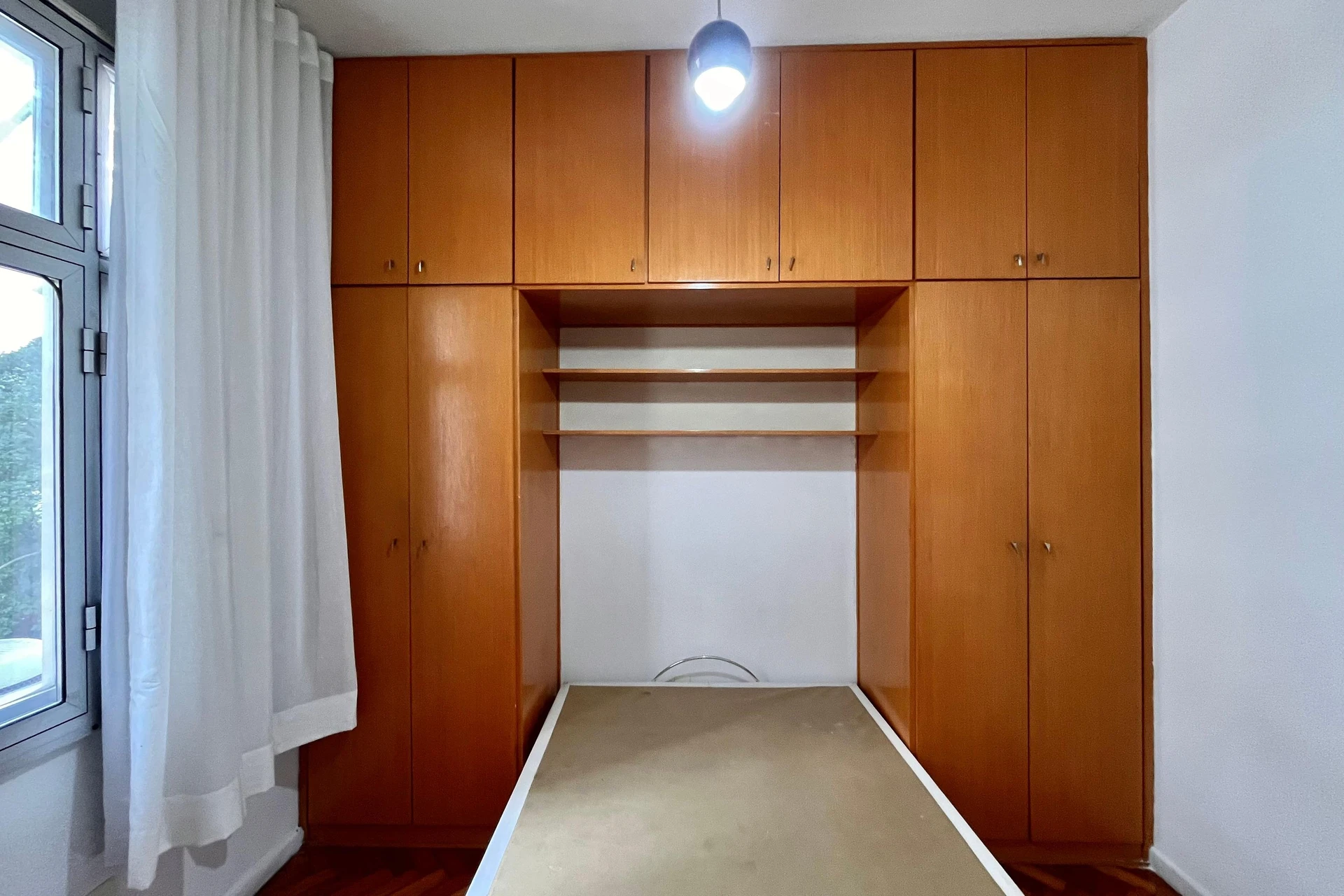 Apartamento sem mobília com 2 quartos e cozinha americana — photo 16