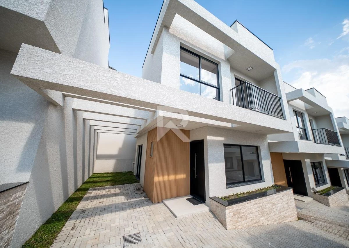 Floor-to-ceiling windows in a 3-bedroom house, 97 m² — photo 4