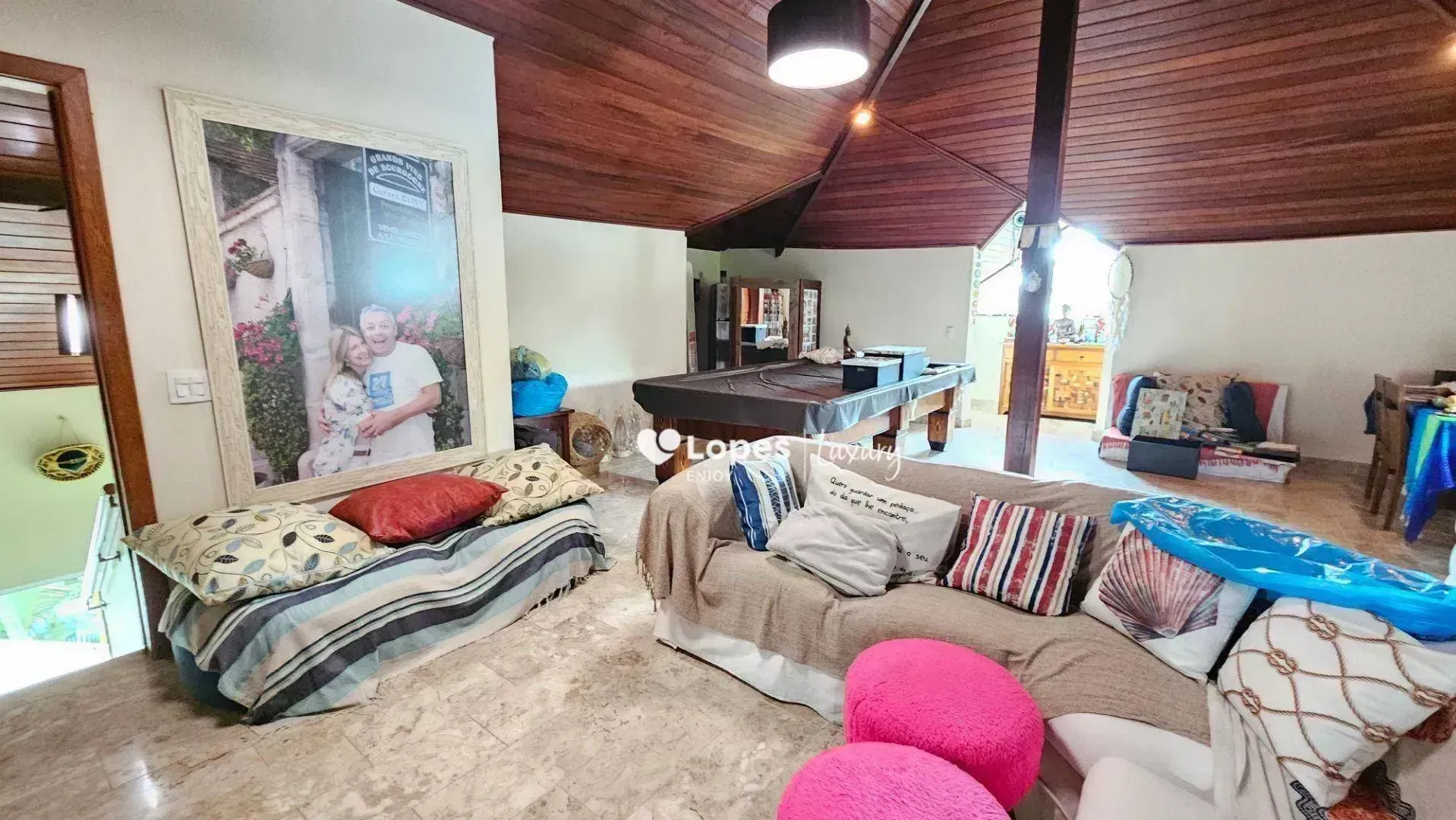 Furnished house with 6 en-suite suites and a private pool — photo 23
