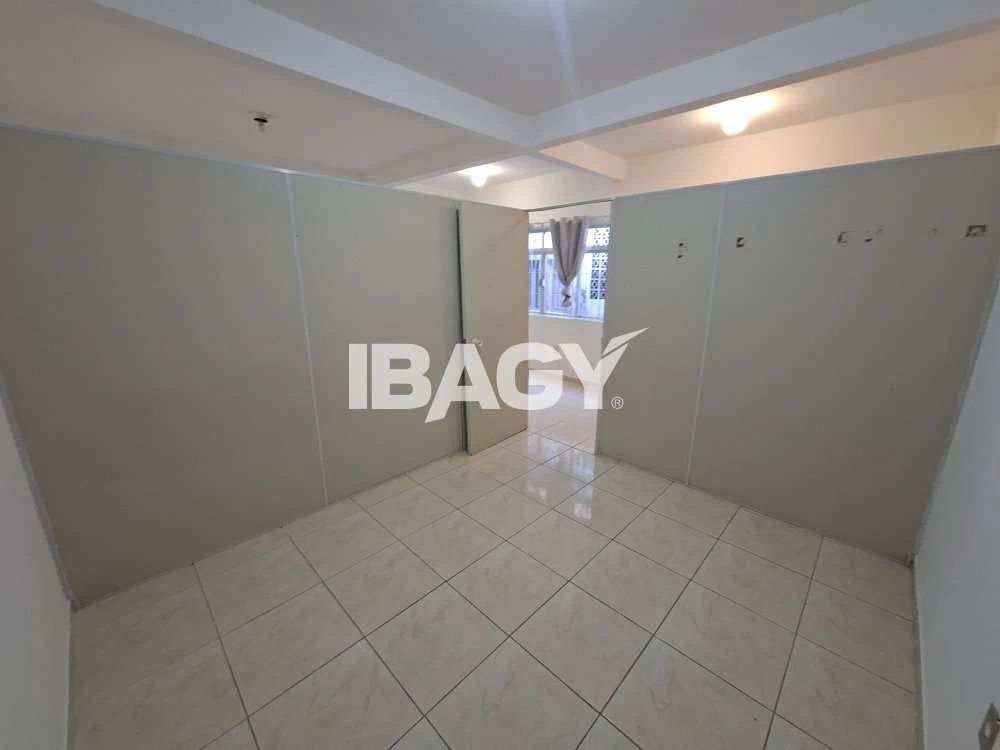 Unfurnished studio of 32 m² with 1 bedroom and 1 bathroom — photo 5
