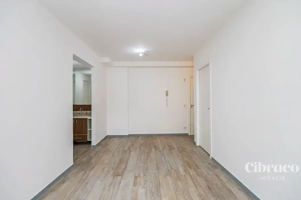 1-bedroom apartment with a balcony and 83.60 m² — photo 4