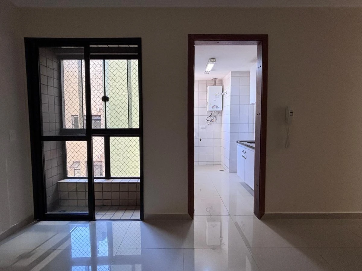 2-bedroom apartment on the 11th floor with balcony — photo 9