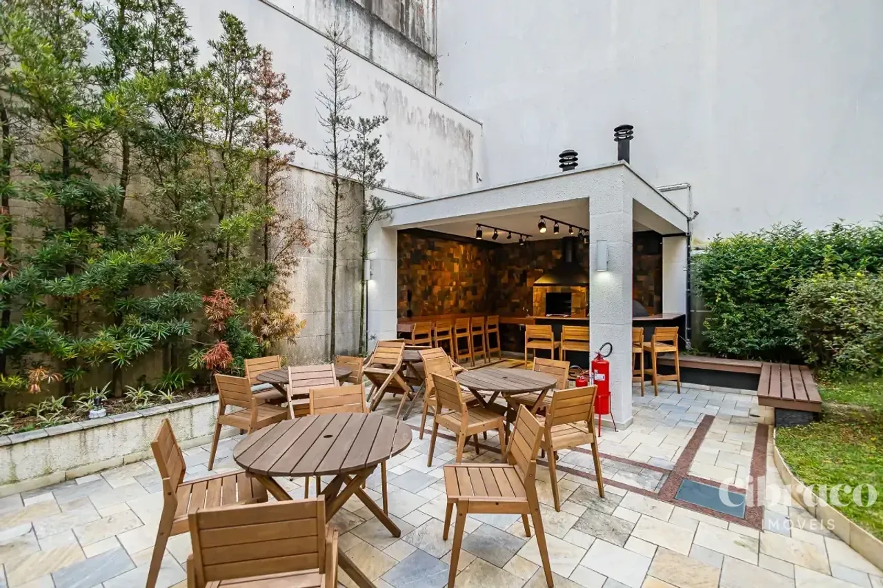 Apartamento de 1 quarto com 89,68 m² e sacada — photo 19