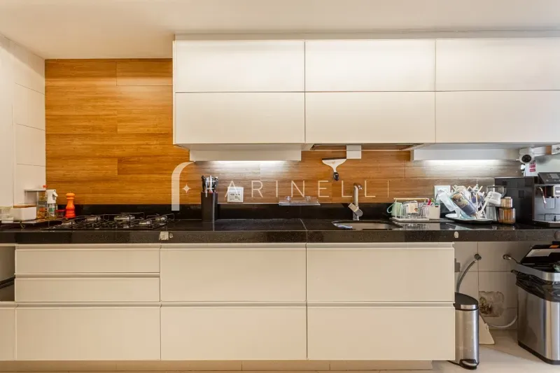 Furnished apartment with 4 bedrooms and 5 bathrooms — photo 21