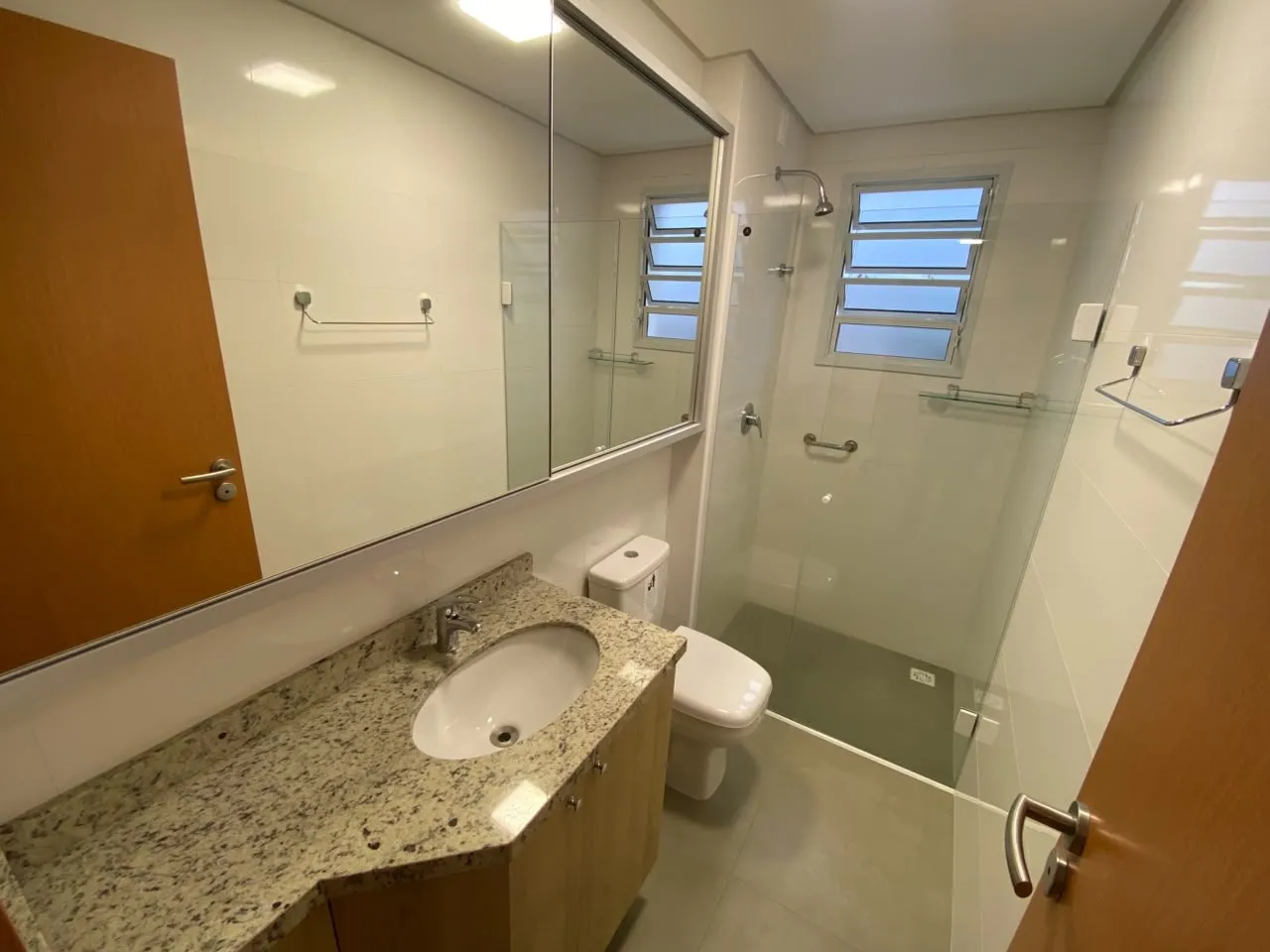 Apartamento mobiliado de 1 dormitório com varanda — photo 4