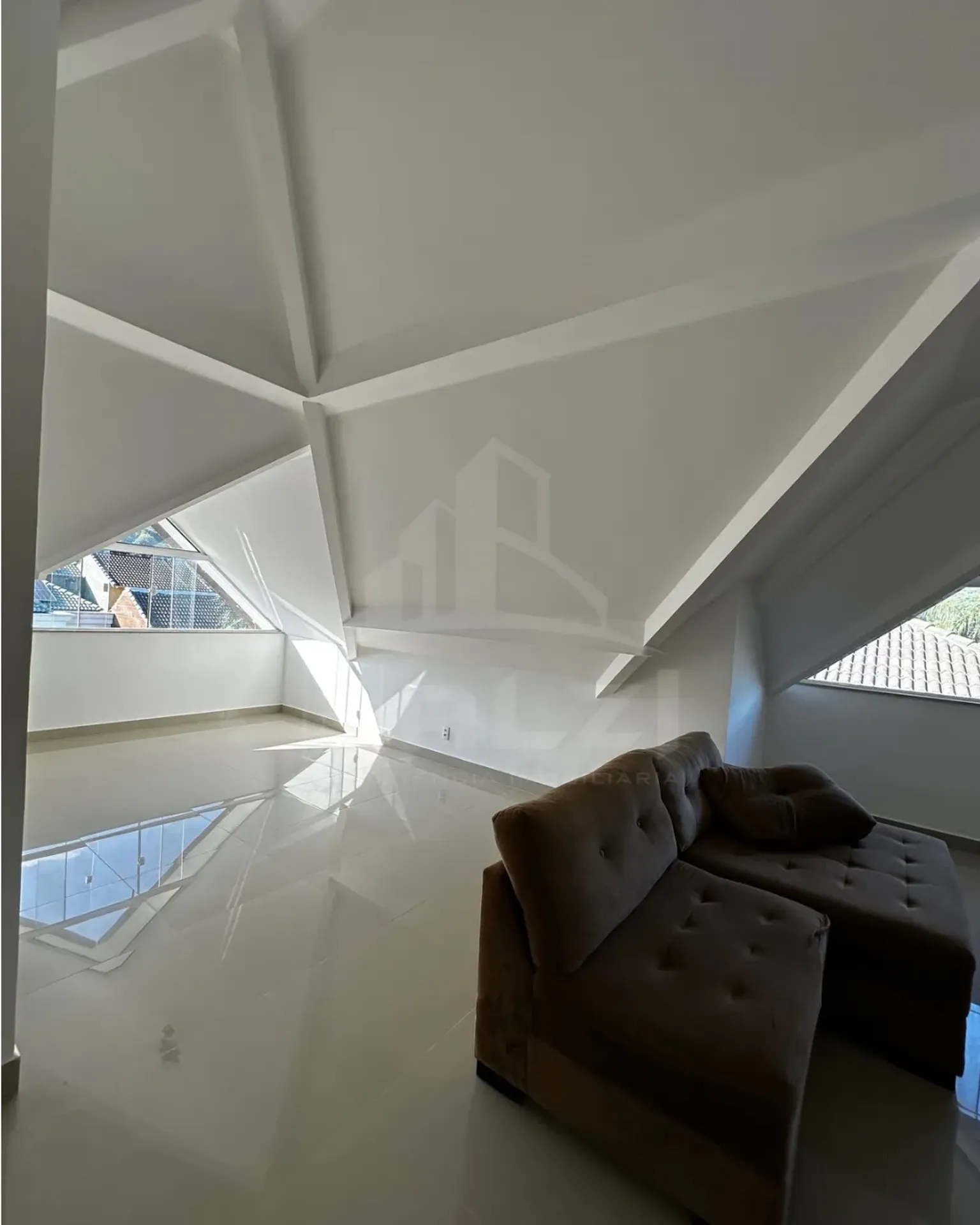 Furnished house with 4 bedrooms and 5 bathrooms — photo 28