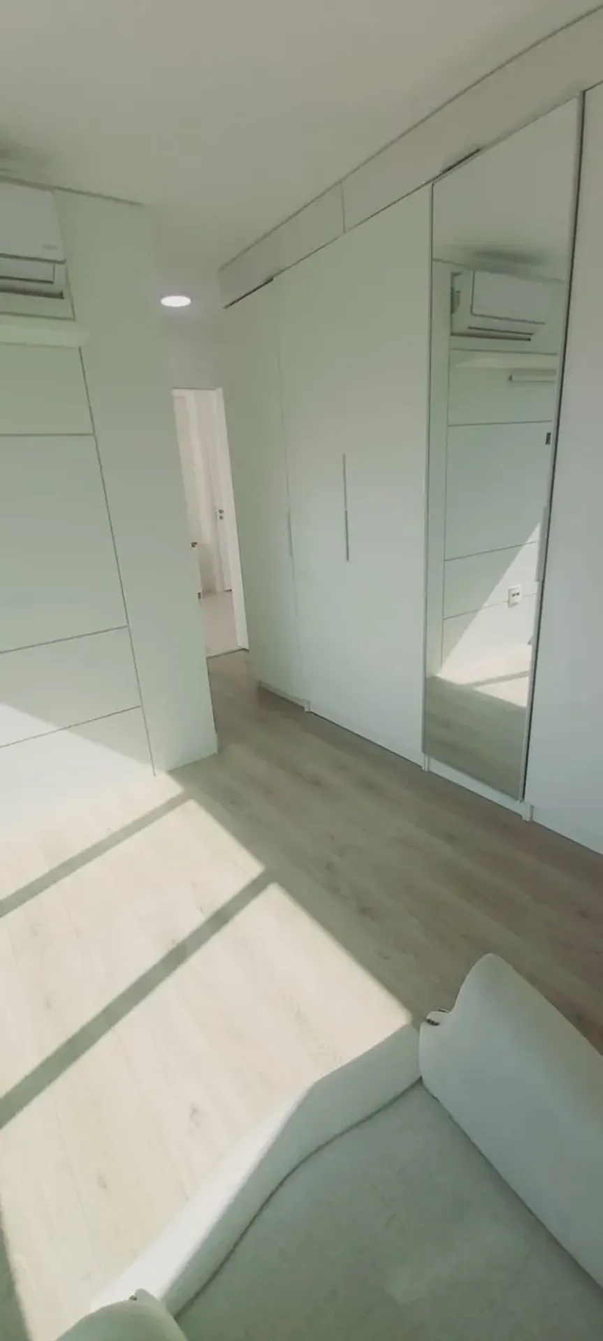 Apartamento, 80 m², com janelas do piso ao teto — photo 15
