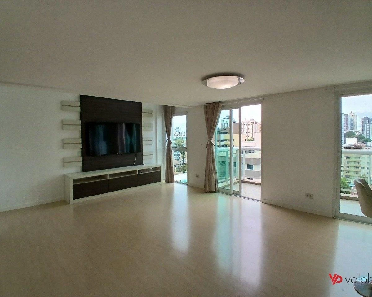 Home office in a 2-bedroom apartment, 105 m² — photo 22