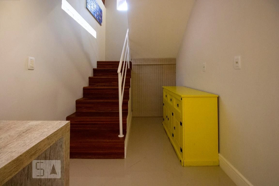 House with 3 bedrooms and a private garden — photo 30