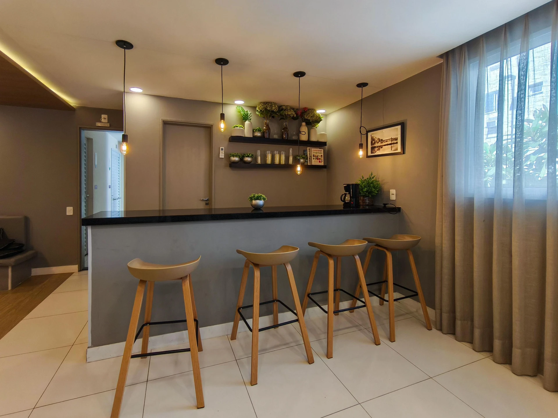Home office in a one-bedroom apartment, 32 m² — photo 16