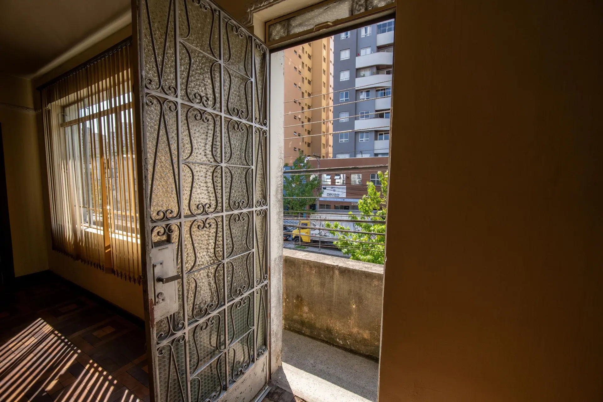 Apartamento con 3 dormitorios y 1 baño con jacuzzi del edificio — photo 32