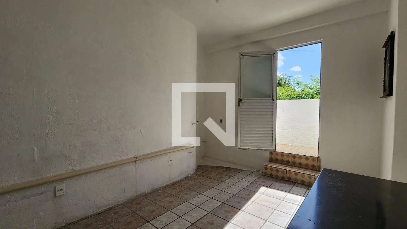 4-bedroom house with a home office in Florianópolis — photo 35