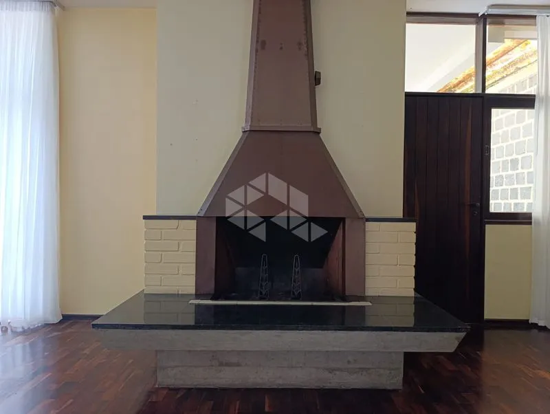 4-bedroom house with a dishwasher in Florianópolis